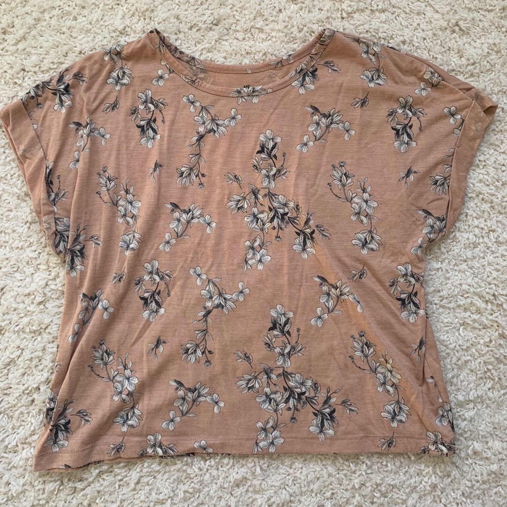 🌸Dark pink short sleeve tee shirt🌸